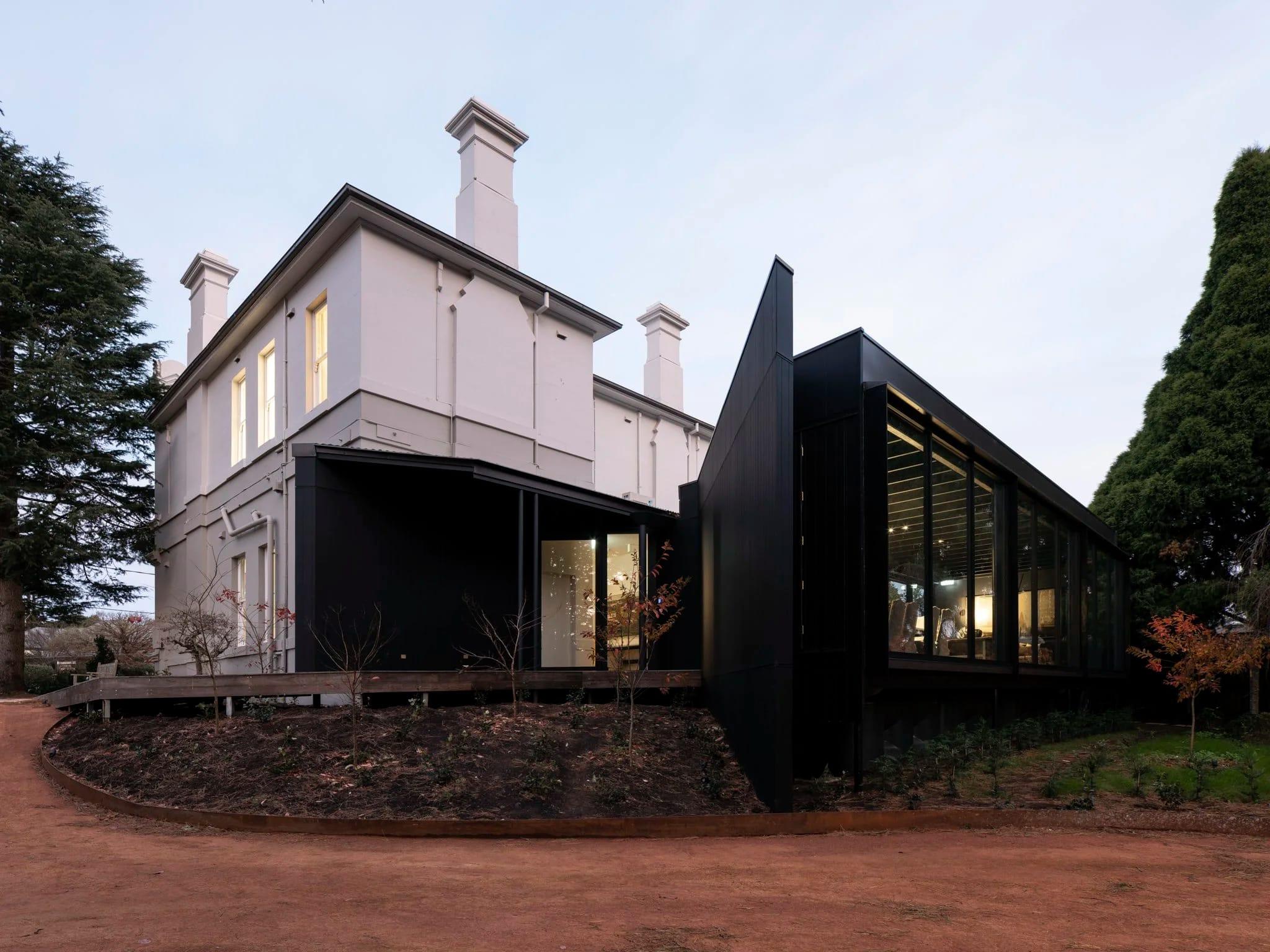 Moss Manor